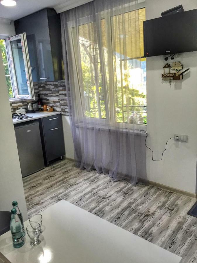 Borjomi Veranda Bagian luar foto